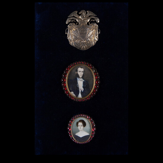 Insieme di due miniature con ritratti di gentiluomo e gentildonna, Napoli XIX secolo
