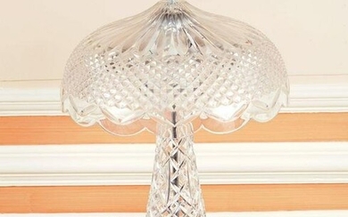 LARGE CRYSTAL CUT GLASS TABLE LAMP