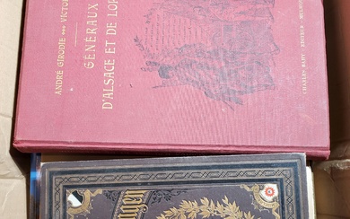 LOT d'alsatiques divers. Annuaire de la Société des amis du vieux Strasbourg. 10 volumes de...