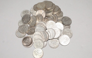 Lot de pièces de 5 francs Semeuse en argent. Poids : 836.68 g.