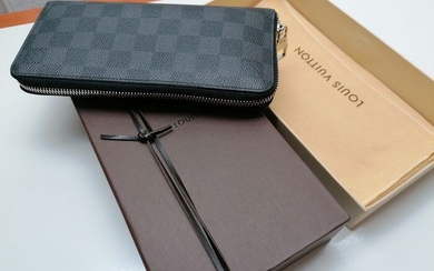 Louis Vuitton long wallet / card holder / wallet