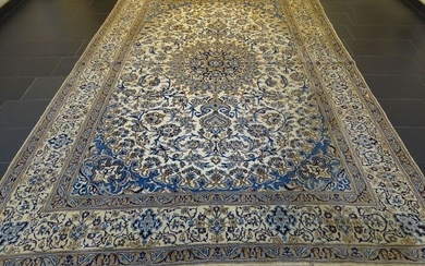 Nain mit Seide Perserteppich - Carpet - 350 cm - 240 cm