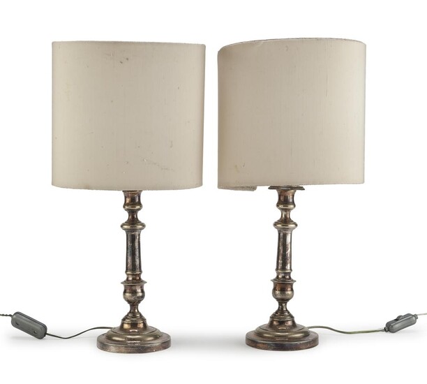 PAIR OF SILVER-PLATED LAMPS ITALY 20TH CENTURY