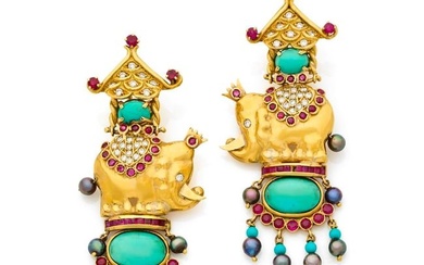 Pair of articulated “Elephant” ear pendants in 18k yellow gold (750‰) , rubies