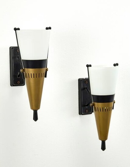 Pair of wall lamps with lampshade in lattimo