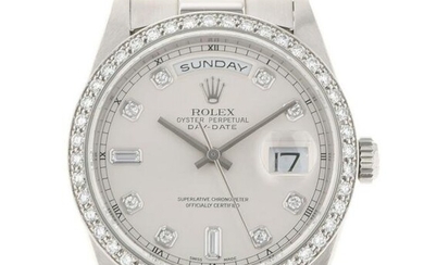 ROLEX Rolex Day-Date Bezel Diamond New Closure 10P 18346A Men's PT Watch Automatic Silver Dial