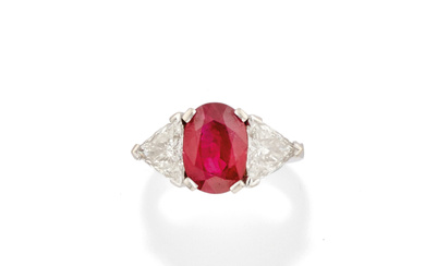 RUBY AND DIAMOND RING in 18K white gold with...