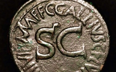 Roman Empire. Augustus (27 BC-AD 14). Æ Sestertius - C. Gallius C.F. Lupercus.,Rome 16 BC - OB CIVIS SERVATOS oak wreath / C GALLIVS C F LVPERCVS III VIR A A A F F.
