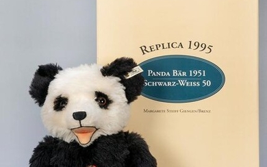 Steiff Panda Bear 1951 / 1995 LE Replica. Edition of