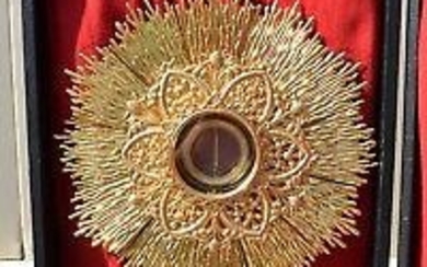 Traditional Gold Plated Monstrance with Luna and Case +