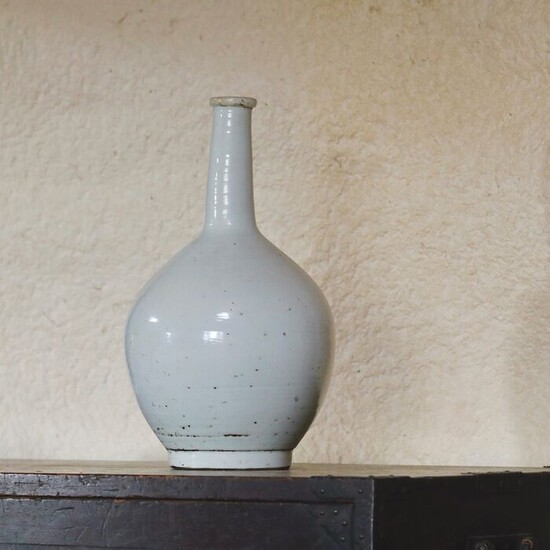 Vase - Porcelain - Korea - 19th century