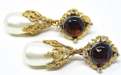 Vintage Chanel Pearl w Gripoix Glass Earrings