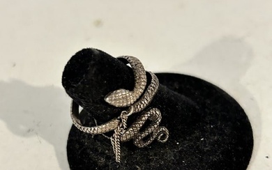 Vintage Sterling Silver snake toe Ring sz 8