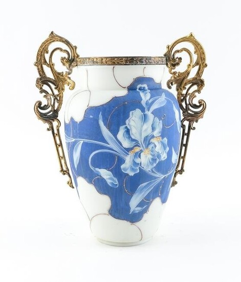 Wave Crest Vase - Blue Flowers