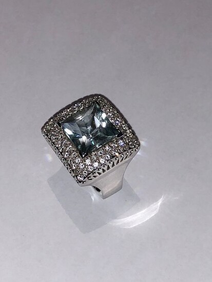 White gold - Ring - 7.20 ct aquamarine - Diamonds