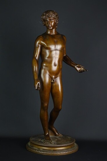 (-), bronzen 'Grand Tour' sculptuur met voorstelling van...