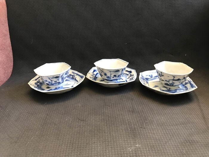 cups and saucers (3) - Blue and white - Porcelain - China - Kangxi (1662-1722)