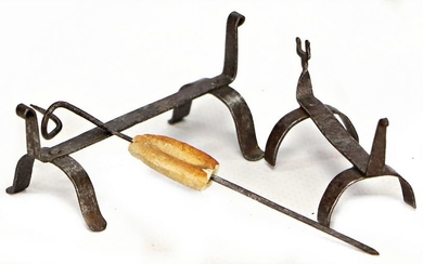 2 hand-forged firedogs, 7 and 5.5 cm, 1 rotary spit