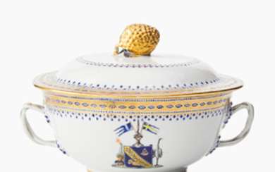 A Chinese sauce tureen and cover with a Swedish crest