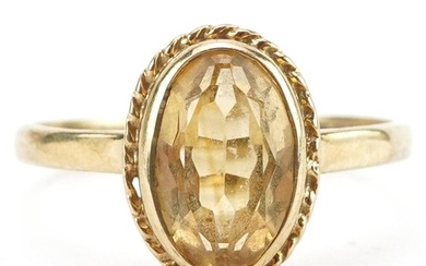 9ct gold citrine solitaire ring, size M, 2.2g