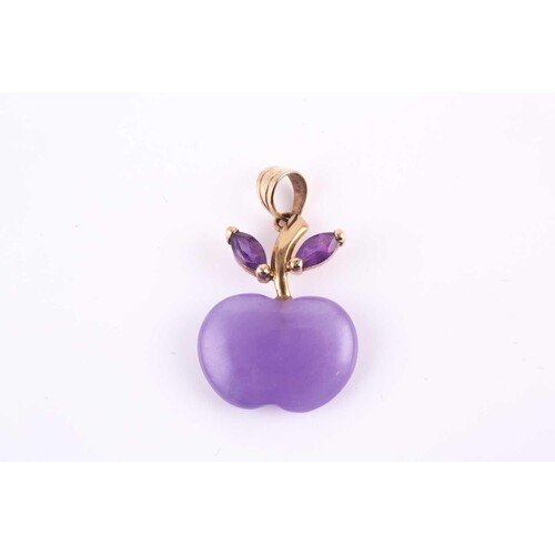A 9ct gold carved lavender jade and amethyst apple pendant, ...