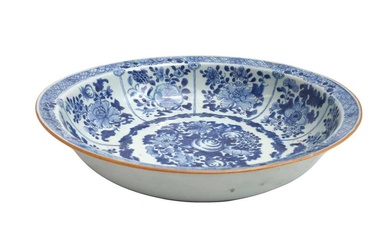 A CHINESE BLUE AND WHITE 'BLOSSOMS' BOWL