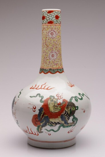 A Chinese Long Neck Vase Decorated With A Dragon H: 40cm