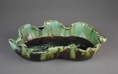 A Chinese glazed stoneware bowl, 20th century