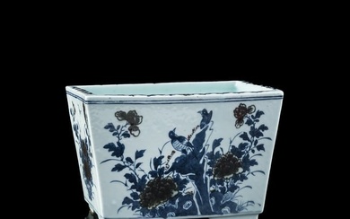 A Chinese red and blue-underglazed 'flowers and birds' jardiniere, 19th century