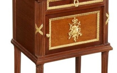 A French bedside stand