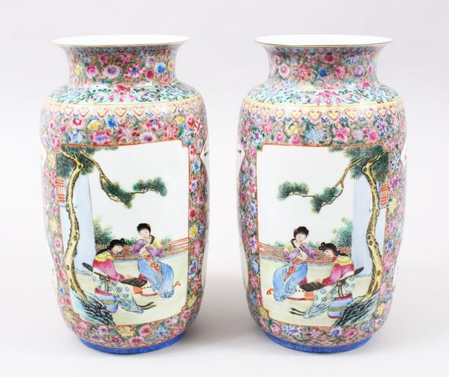 A GOOD PAIR OF 19TH / 20TH CENTURY CHINESE FAMILLE ROSE