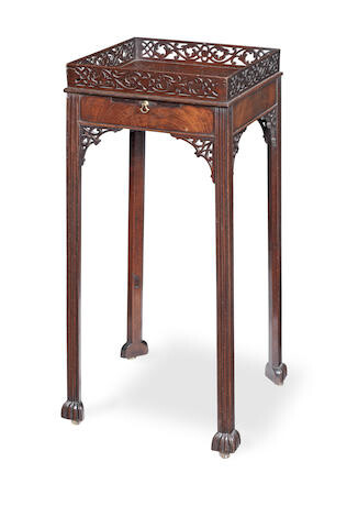 A George III mahogany urn stand