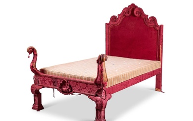 A LARGE RED VELVET UPHOSTERED SINGLE BED IN THE LATE 17TH CENTURY STYLE, EARLY 20TH CENTURY