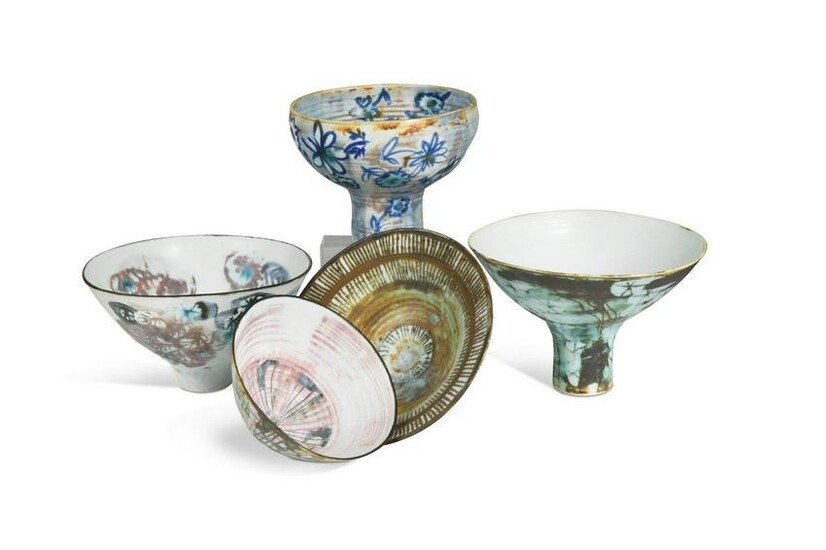 § Marianne de Trey CBE (British, 1913-2016), a group of five porcelain bowls
