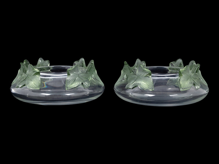 A Pair of Lalique Lierre Bowls