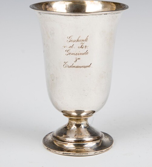 A SILVER KIDDUSH CUP. Germany, c. 1860. On round base.