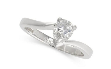 A SOLITAIRE DIAMOND ENGAGEMENT RING Asymmetrical