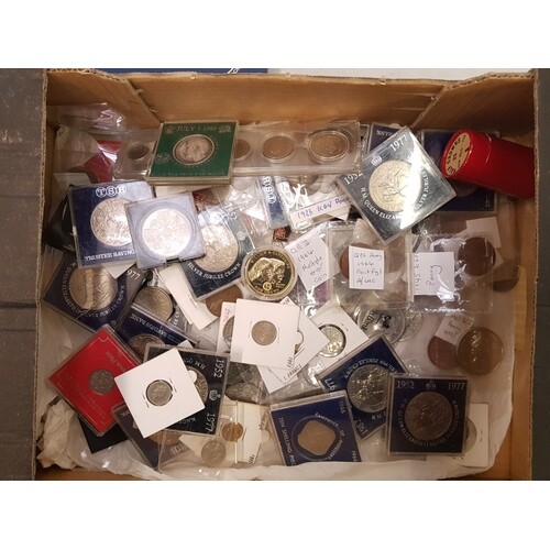 A collection of coins: commemorative coins, World coins etc,...
