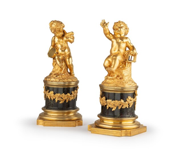 A pair of Louis XVI gilt bronze and serpentine marble figural groups | Paire de groupes en bronze doré et marbre serpentine d'époque Louis XVI