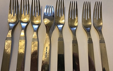 Anton F. Rasmussen: A set of eight sterling silver dinner forks. Weight approx. 400 g. L. 19.7 cm. (8)