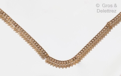 Articulated necklace in filigree yellow gold. Length: 48cm. Gross weight:...