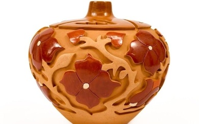 Autumn Borts-Medlock (Santa Clara Pueblo, b. 1967) Ceramic Pottery Vessel Vase