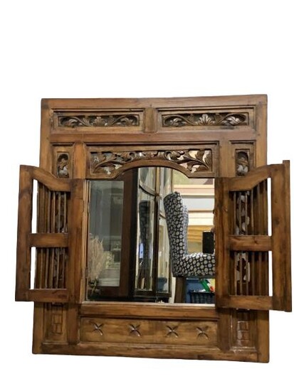 CARVED WOOD COLONIAL MIRROR WITH SHUTTER DOORS 35"