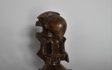CONGO Demi figure en bois sculpté. XXe, de style LUBA H : 23 cm