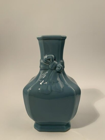 Chinese Qing Blue Glaze Vase Qianlong Mark