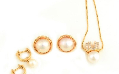 Cultured Pearl, Yellow Gold Jewelry Suite.