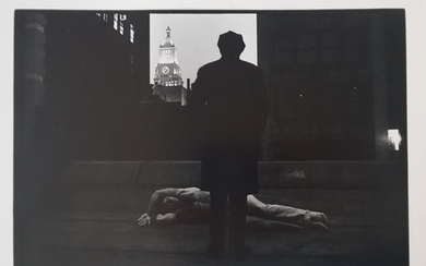 DUANE MICHALS, "A man dreaming in the city". Year 1969