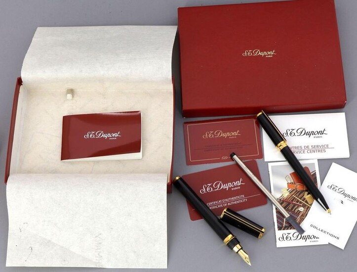 DUPONT - Black Chinese lacquer and gold metal set including an 18K gold fountain pen and rollerball (a refill and various documents of the brand are included)