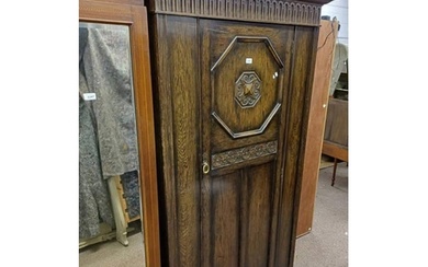 EARLY 20TH CENTURY OAK SINGLE DOOR WARDROBE WITH CARVED DECO...