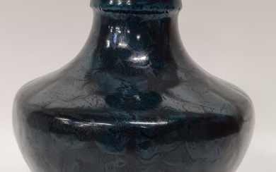 Emile DECOEUR (1876-1953), Vase de forme balustre en céramique émaillée à décor marbré bleu et...